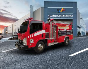 FIRE TRUCK ISUZU NMR 4000L SINGLE CABIN 002