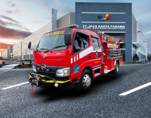 FIRE TRUCK 3000L DOUBLE CABIN HINO 136 HD 003